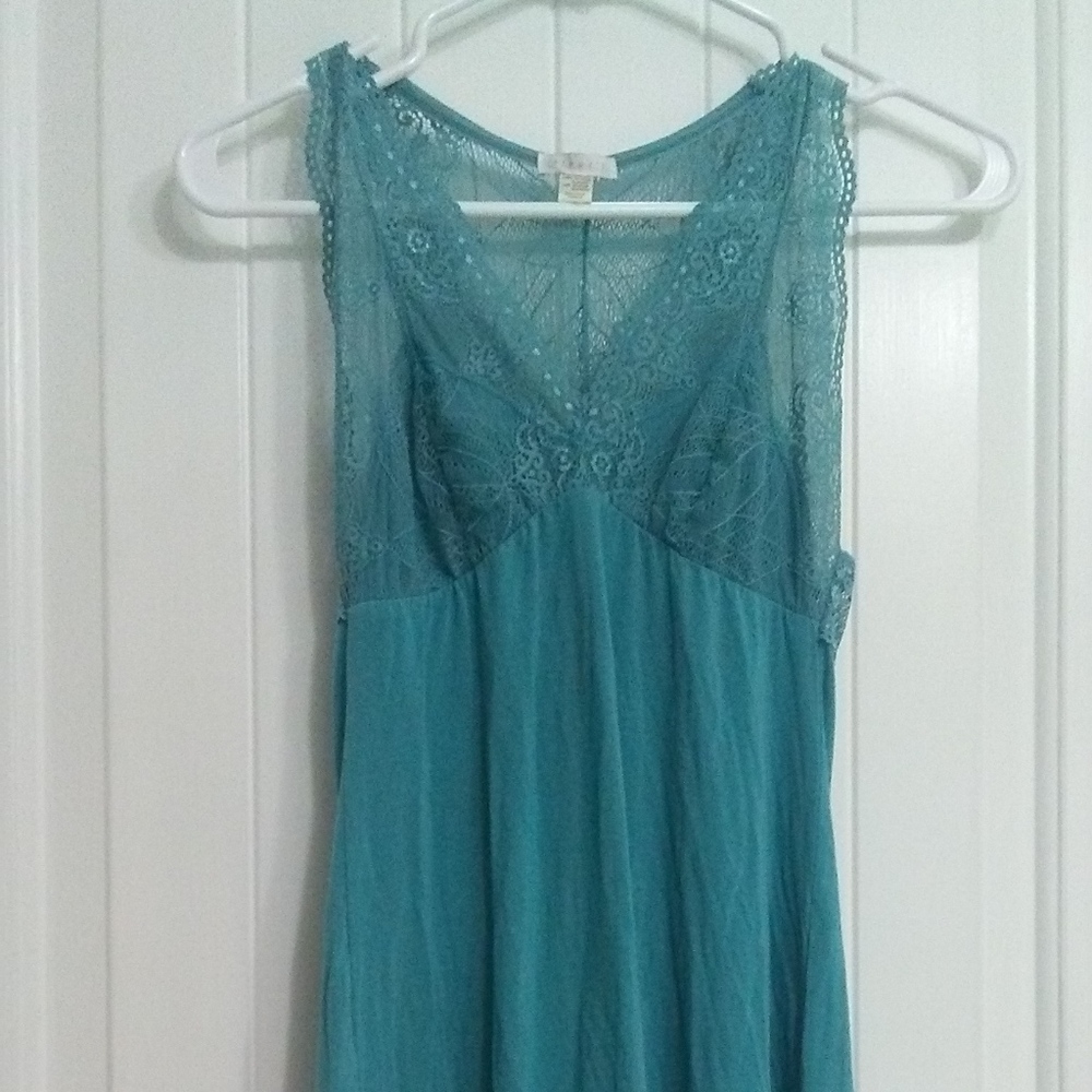 Lingerie/Nightgown